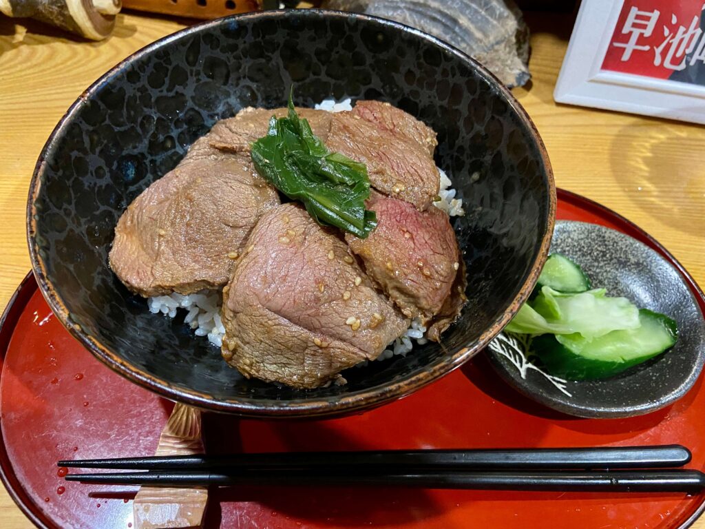 民芸喫茶ポロンノユック丼